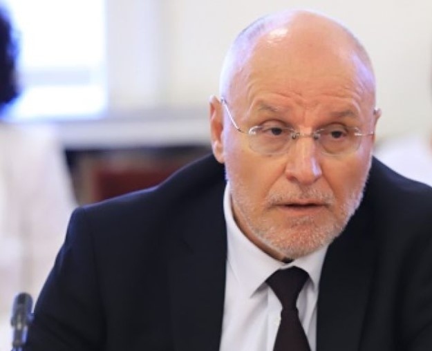 Шефът на БНБ: Банковите сметки автоматично ще се преобразуват от лев в евро в деня на въвеждане на еврото